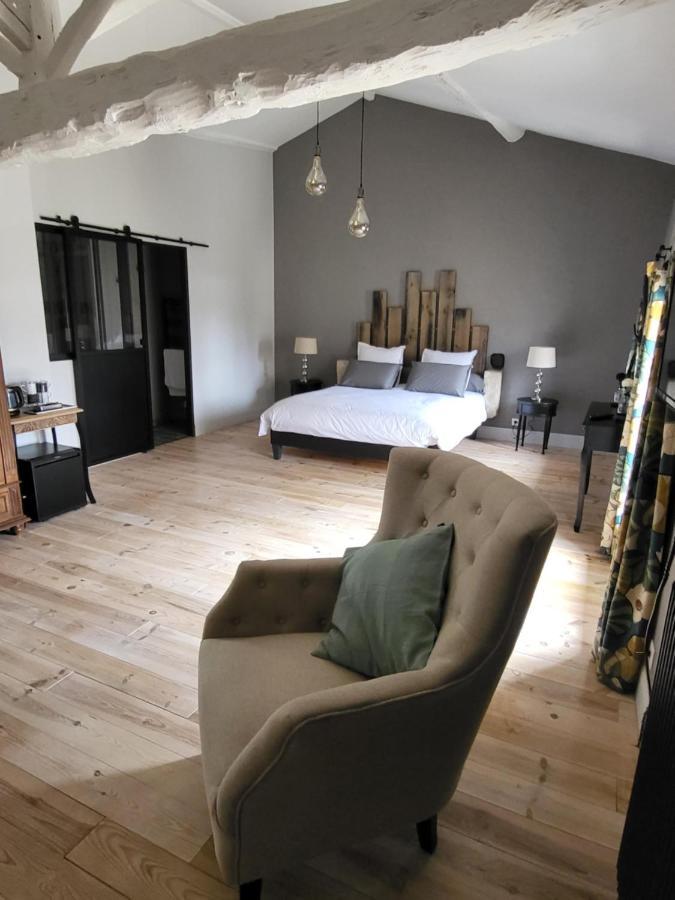 Au Clos Des Dely - Chambre D Hotes "Reference" Climatisee Mareuil  Kültér fotó