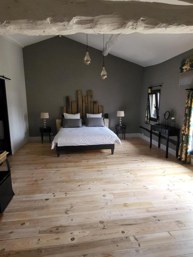 Au Clos Des Dely - Chambre D Hotes "Reference" Climatisee Mareuil  Kültér fotó
